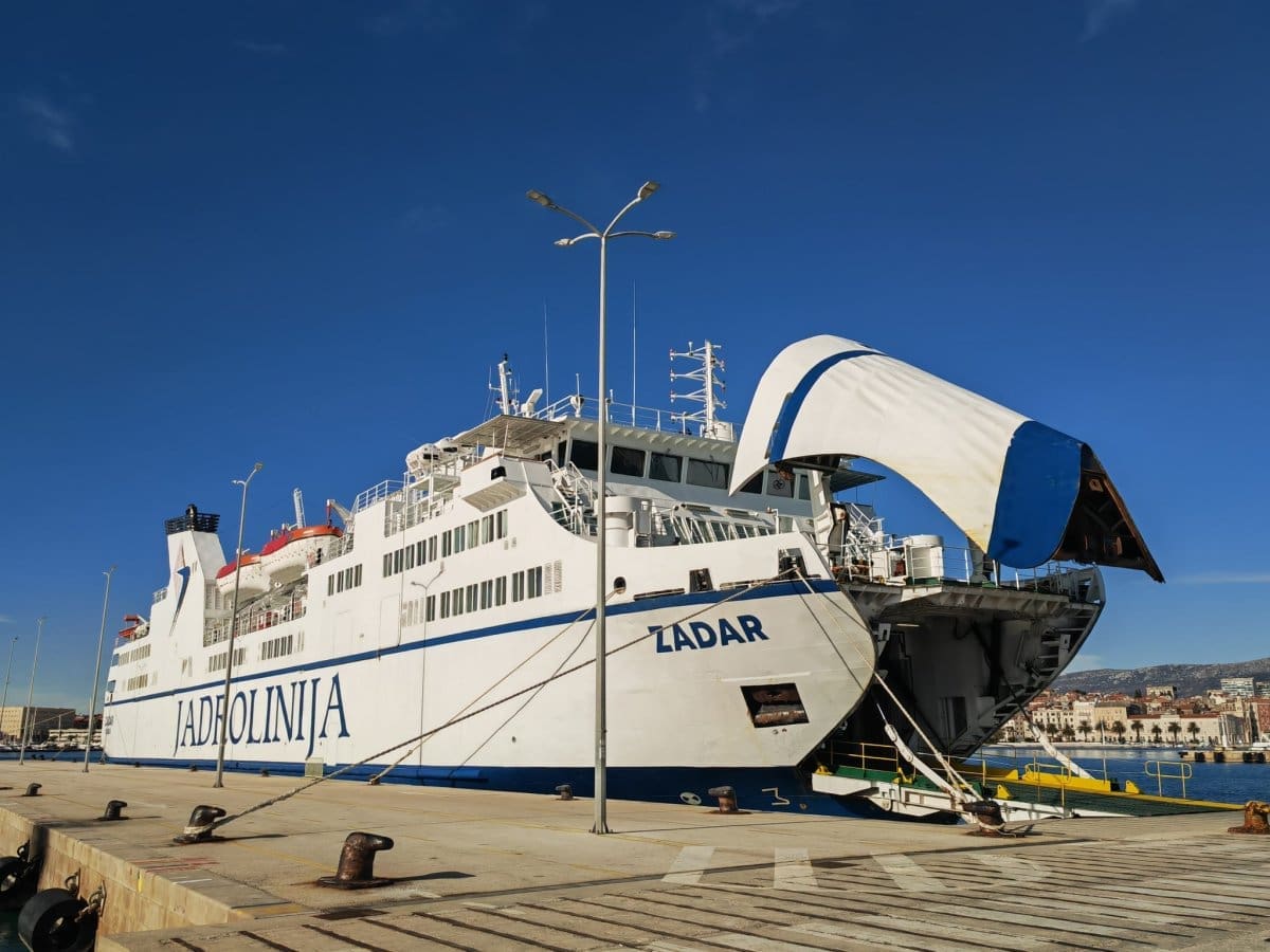 Hvarani ljuti jer Zadar neće voziti od Splita do Hvara. Evo zbog čega se to događa