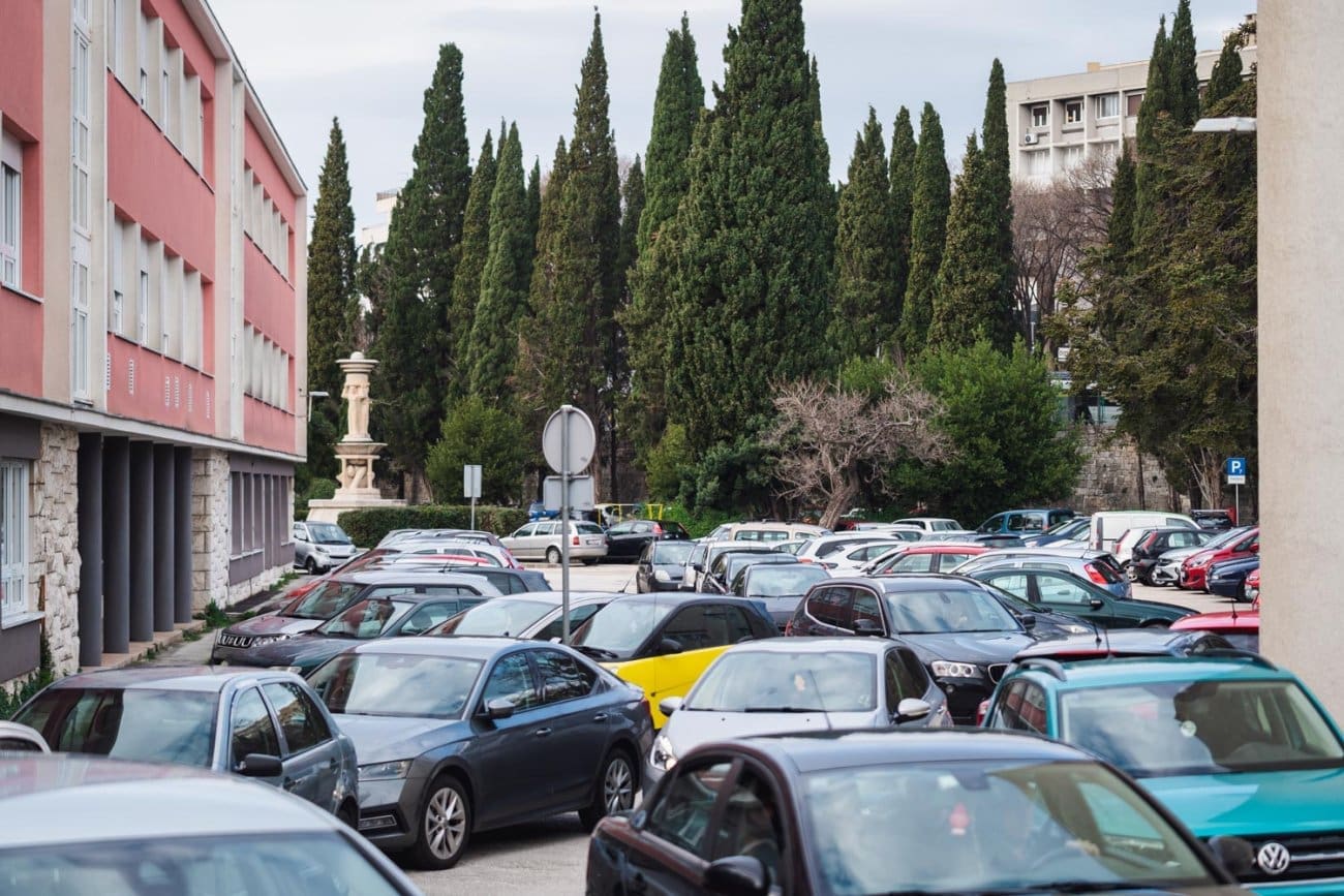 Torba nestala u trenu na parkiralištu splitske bolnice! Pogledajte detalje, možda baš vi možete pomoći Ivani!