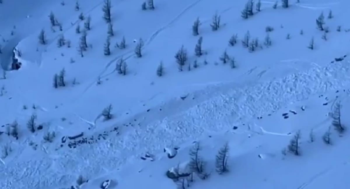 Lavina usmrtila troje skijaša