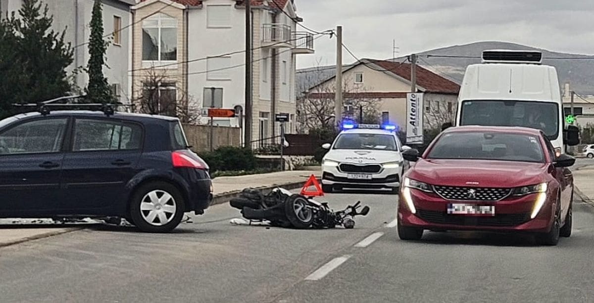 Sudar u Kaštelima, ozlijeđen vozač mopeda