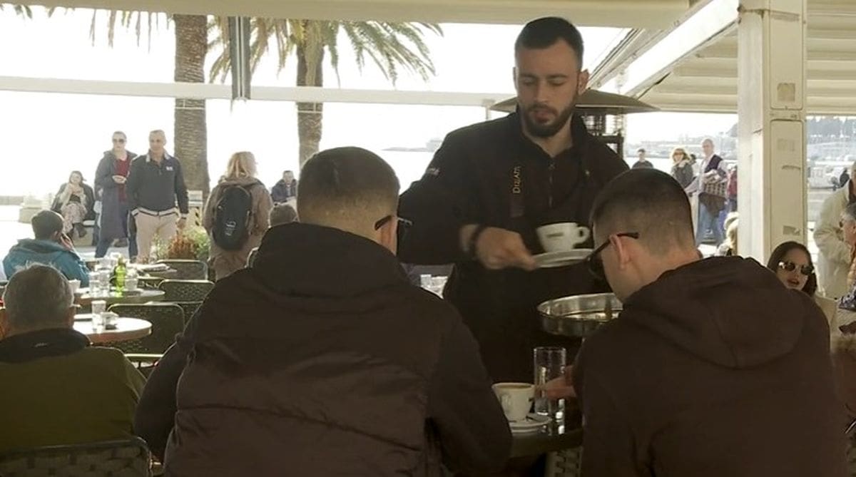 Je li se bojkot prelio i na kafiće? Evo kako je izgledala splitska Riva