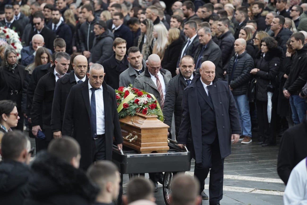 FOTO Posljednji ispraćaj splitske ragbijaške legende na Lovrincu, cijeli Split oprašta se od Pulje