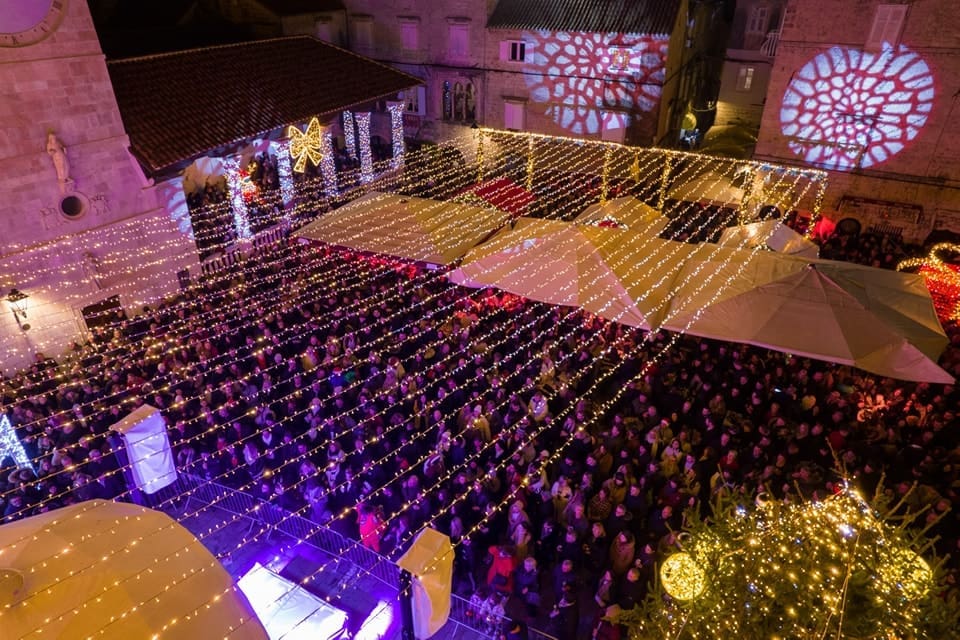 Policija o događaju u Trogiru: "Nema kaznenog djela, nismo zaprimili niti jednu prijavu"