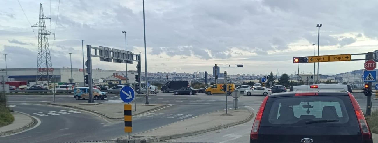 Ogromne gužve na svim ulazima u grad: "Začepilo je totalno. Ni makac"