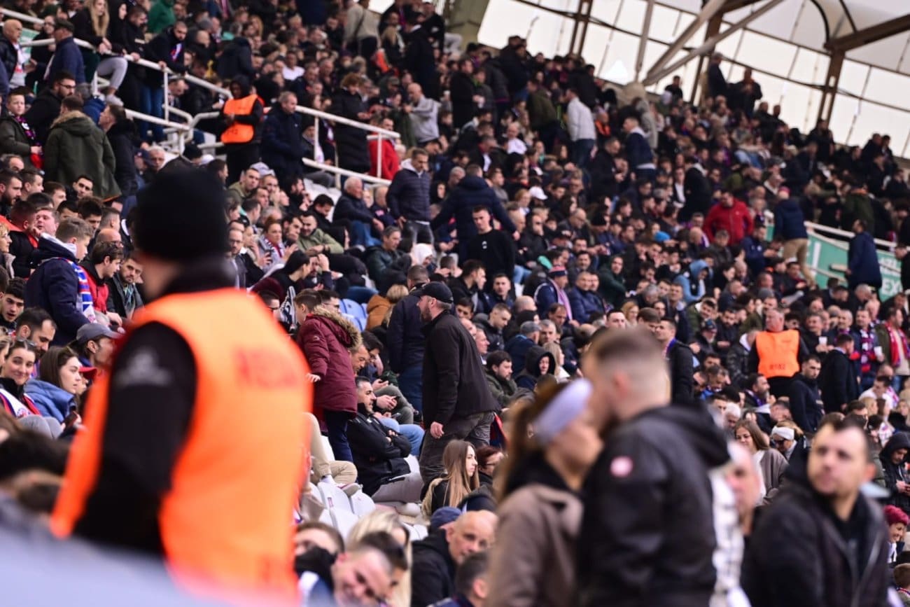 'TUĐI ČOVIK NIKAD NEĆE ZNATI' Možete li vjerovati ovoj brojci navijača na Poljudu?