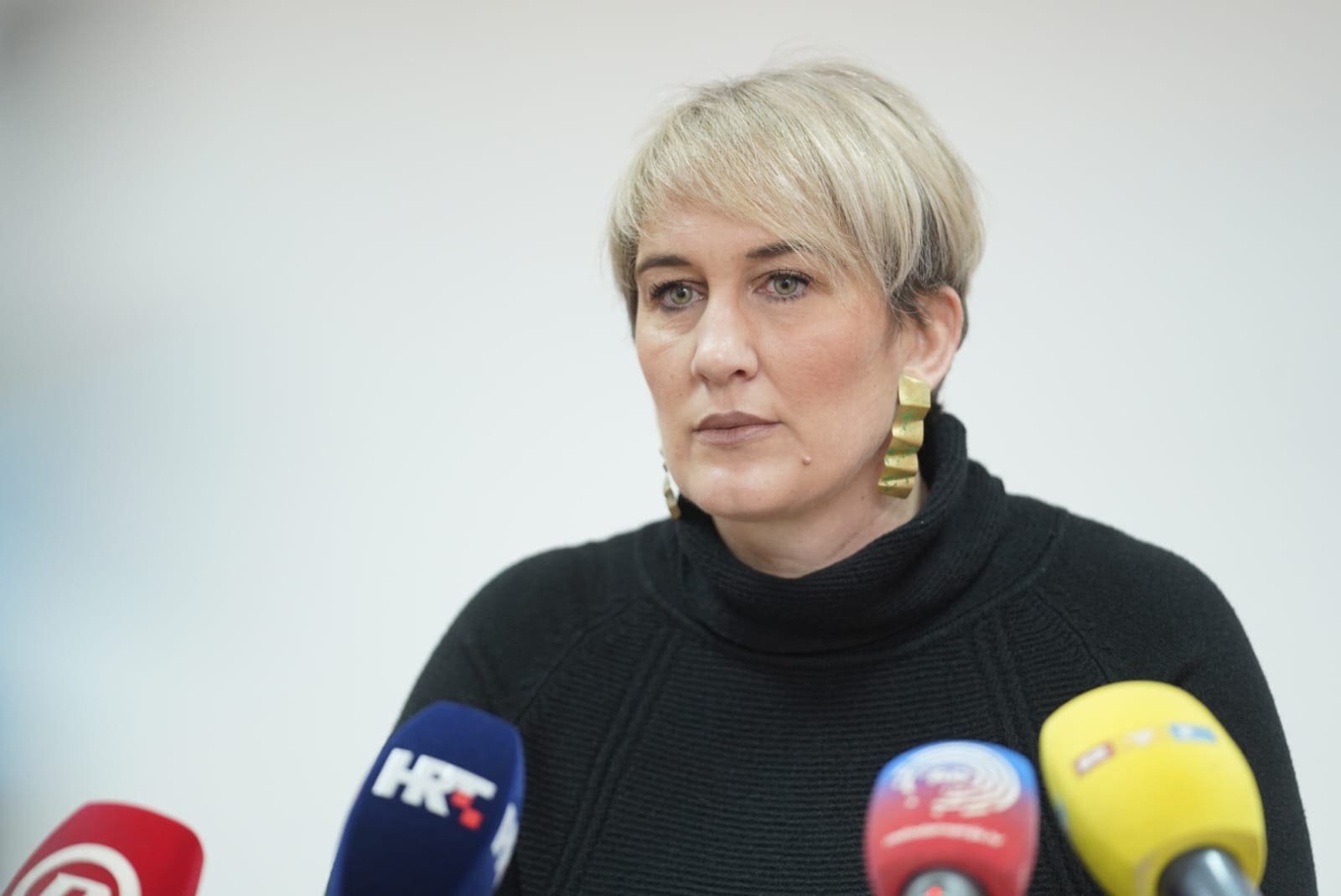 ANKETA Podržavate li gradonačelnicu koja je uklonila HOS-ov mural?