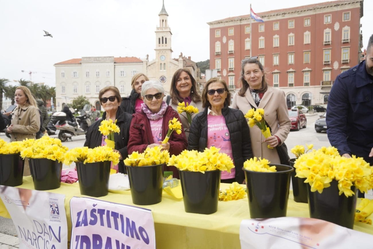 SPLIT U ZNAKU PODRŠKE Dan narcisa širi važnost prevencije i ranog otkrivanja raka dojke