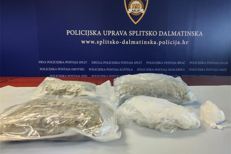 'PALI' DILERI NA PODRUČJU SPLITA I OTOKA Četvero prijavljenih u 24 sata zbog neovlaštene proizvodnje i prometa drogama