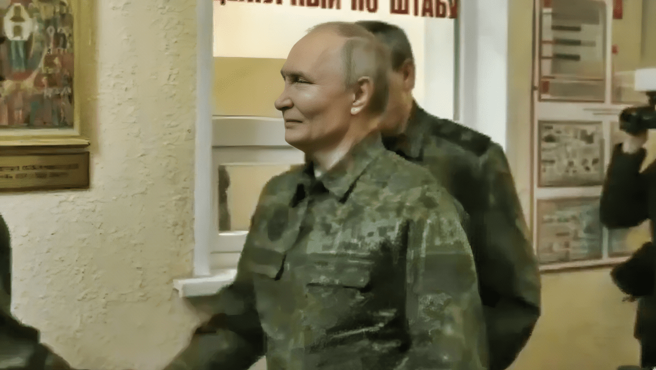 Ukrajinski kolaps u Kursku, Putin stigao u uniformi: "Svi zarobljenici će se tretirati kao teroristi"