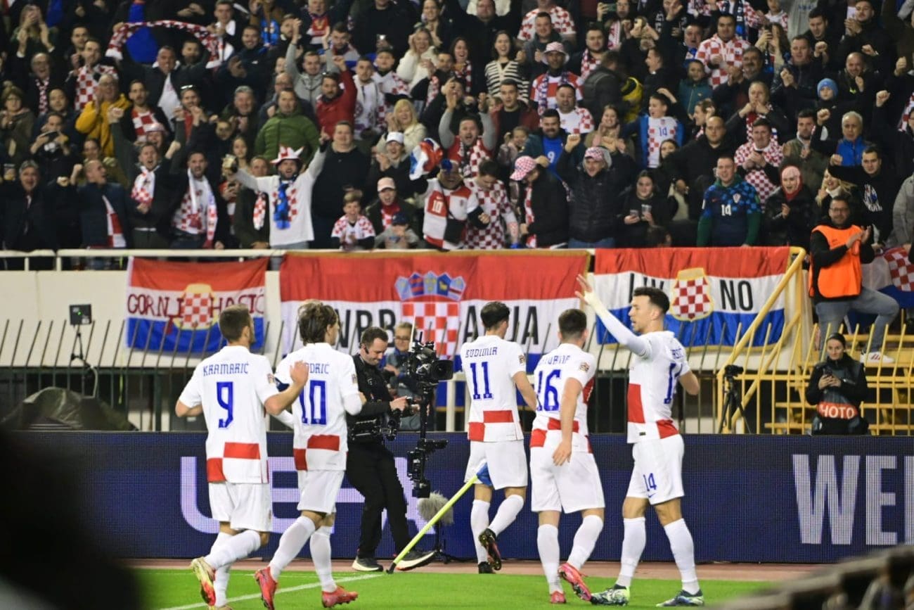 Impresivno je na Poljudu. Pogledajte kako izgledaju tribine u trenutku najvećeg delirija