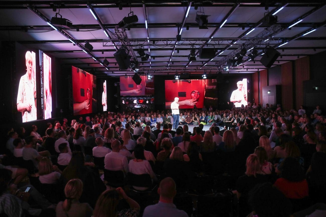 Tko tu koga kupuje? Povjerenje, publicitet, bunt i odgovorno oglašavanje pod reflektorima Dana komunikacija