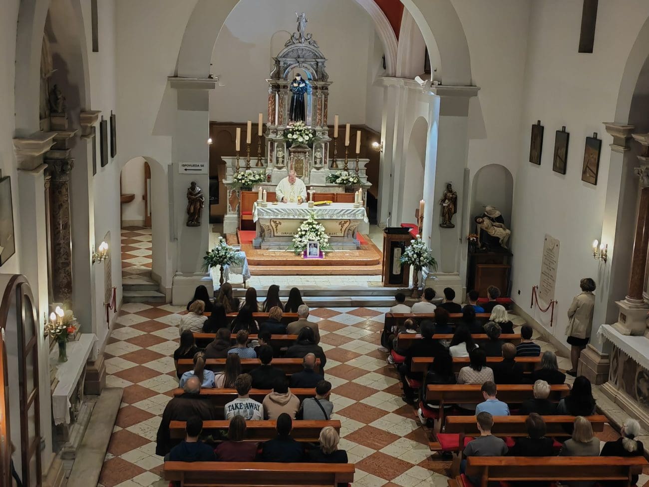 bdijenje crkva sv frane 1