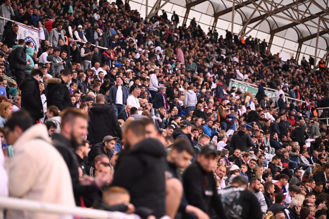 ZA NAJEŽITI SE Navijački huk s tribina krenuo jače no ikad