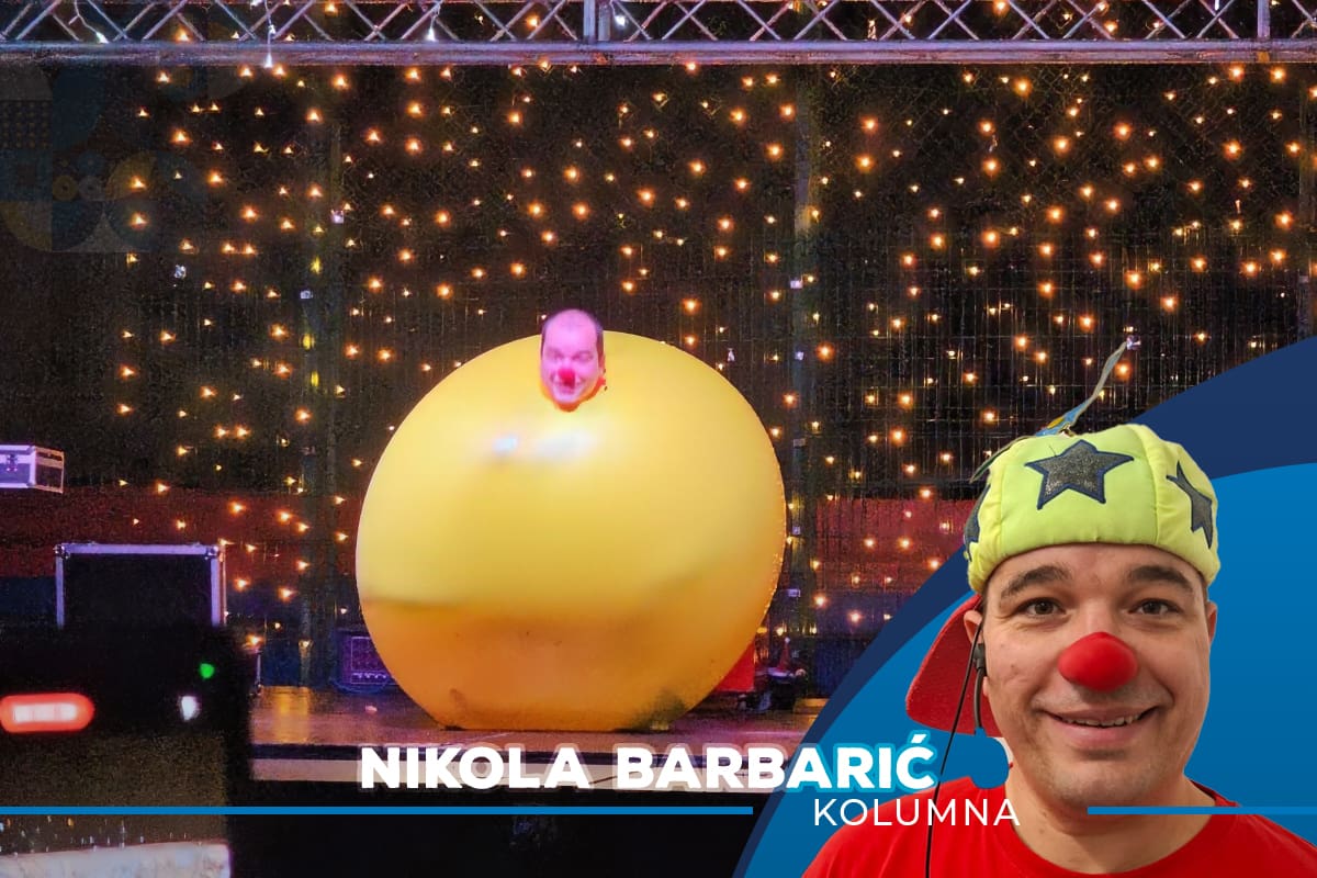 Gađali su me kamenom usred nastupa – i nastavio sam se smijati