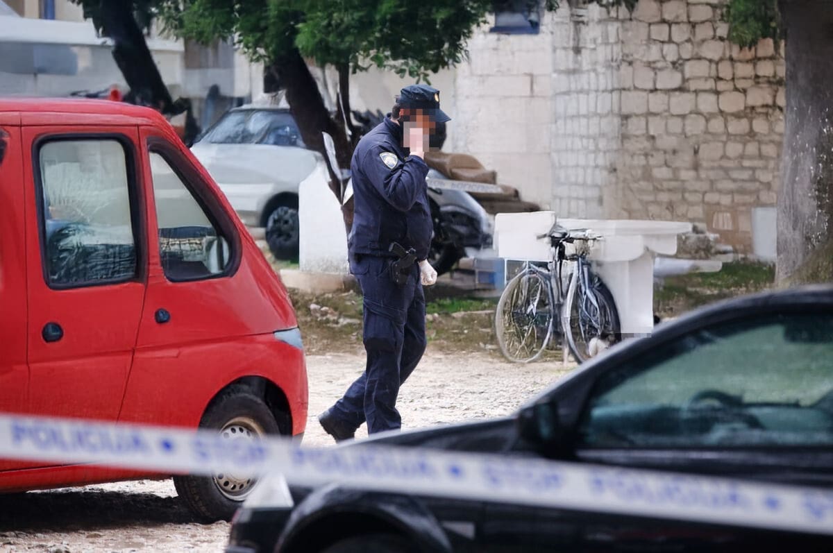 Vozač napravio "rutu kaosa" po gradskim ulicama: Vozio u krivom smjeru pa pokosio sve pred sobom