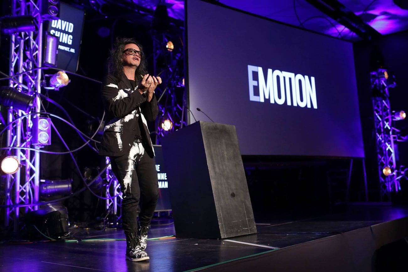 Nekonvencionalni futurist David Shing na Danima komunikacija o budućnosti AI-ja, kreativnosti i – prilikama u kaosu