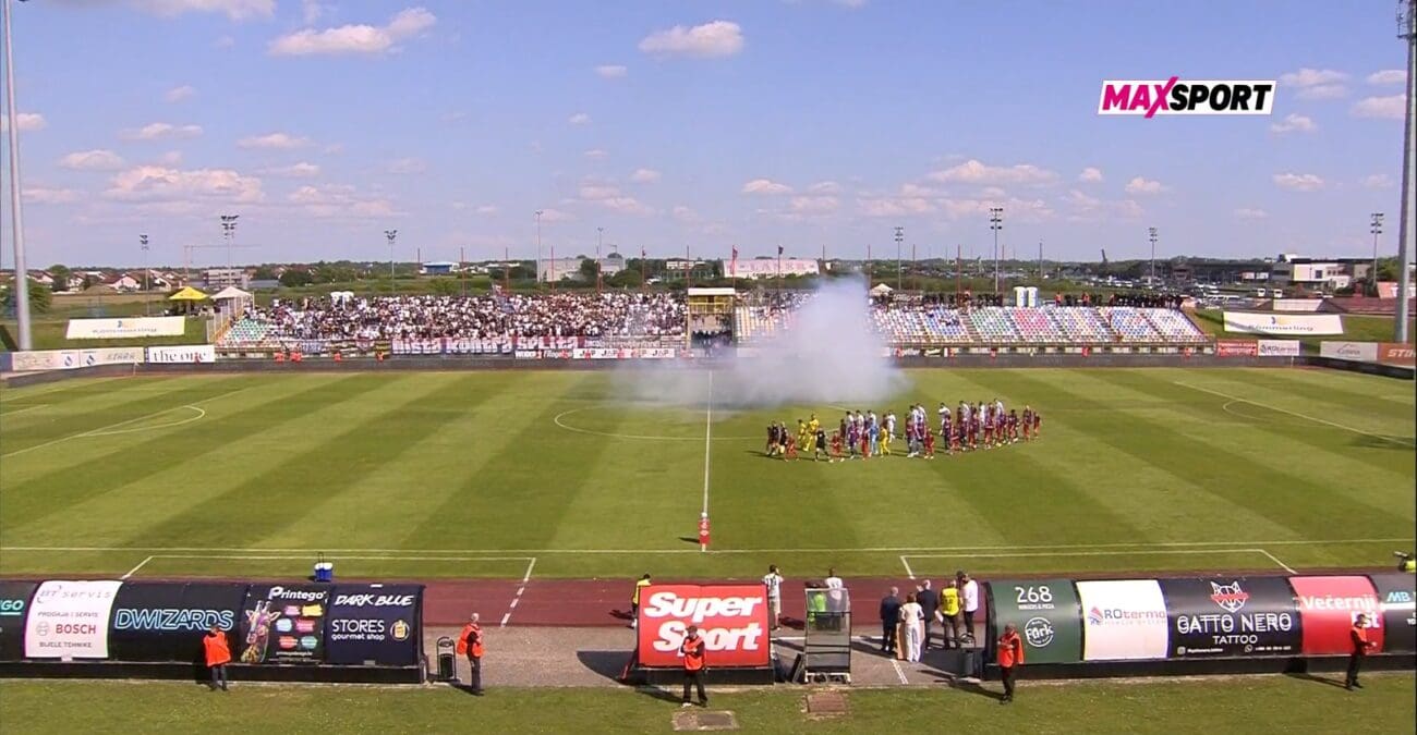 Torcida pjevala "Srami se, Hajduče". Pogledajte video