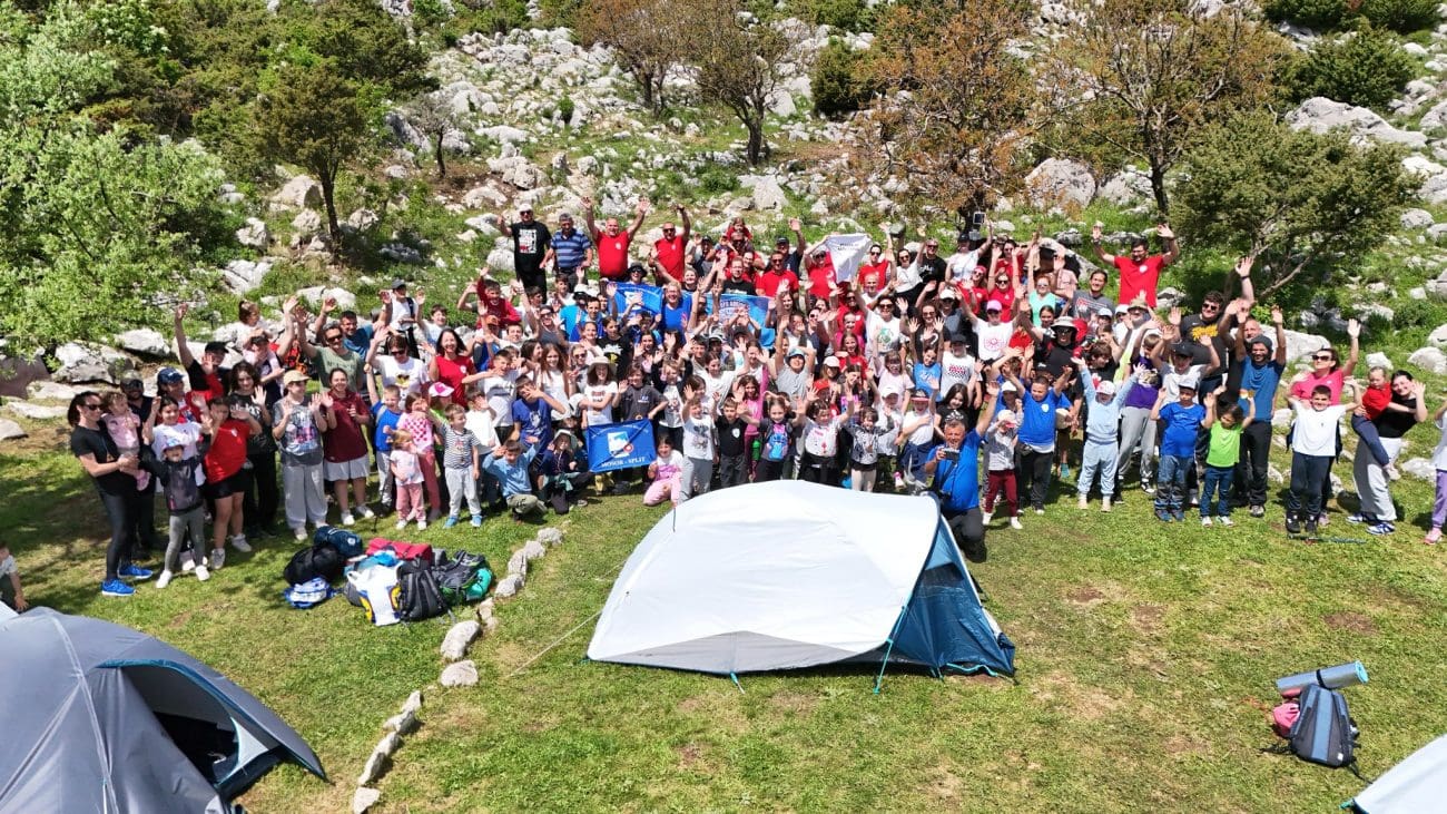 Rekordno izdanje dječjeg kampa Adrion: Više od stotinu malih planinara spavalo pod zvijezdama Biokova