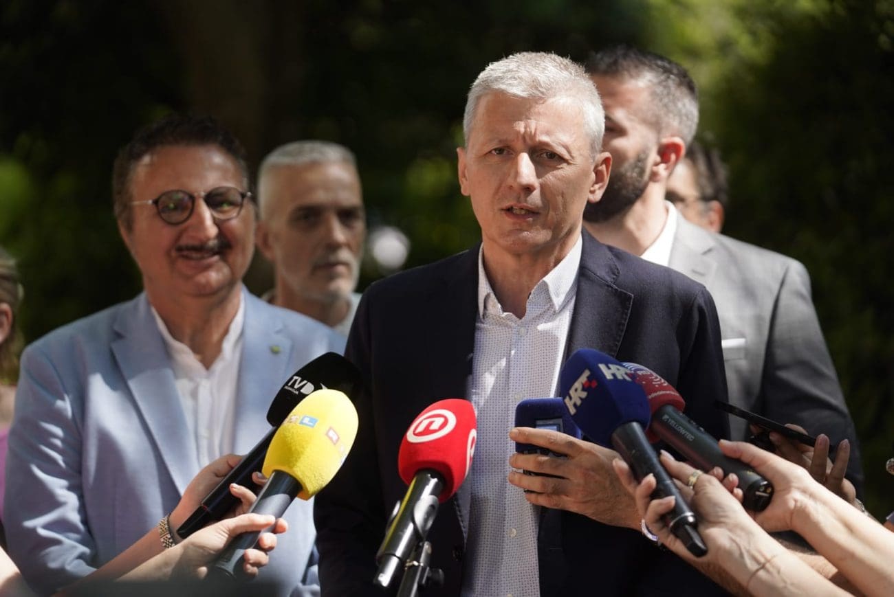 Prkić: Zašto nam je javni gradski prijevoz loš?