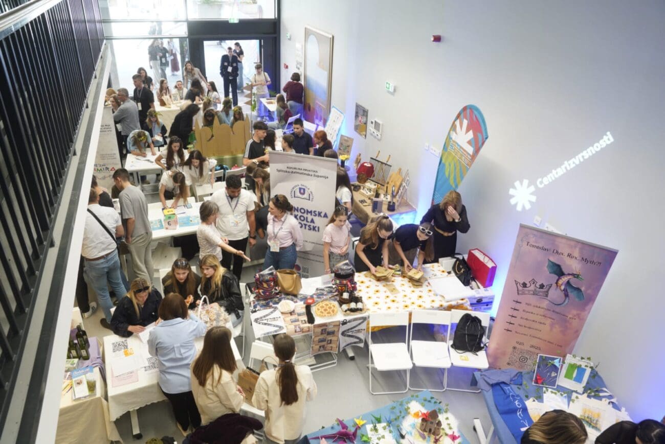 FESTIVAL IZVRSNOSTI Učenici diljem Splitsko-dalmatinske županije predstavljaju projekte u četiri programa: "Stvarno smo dali sve od sebe"