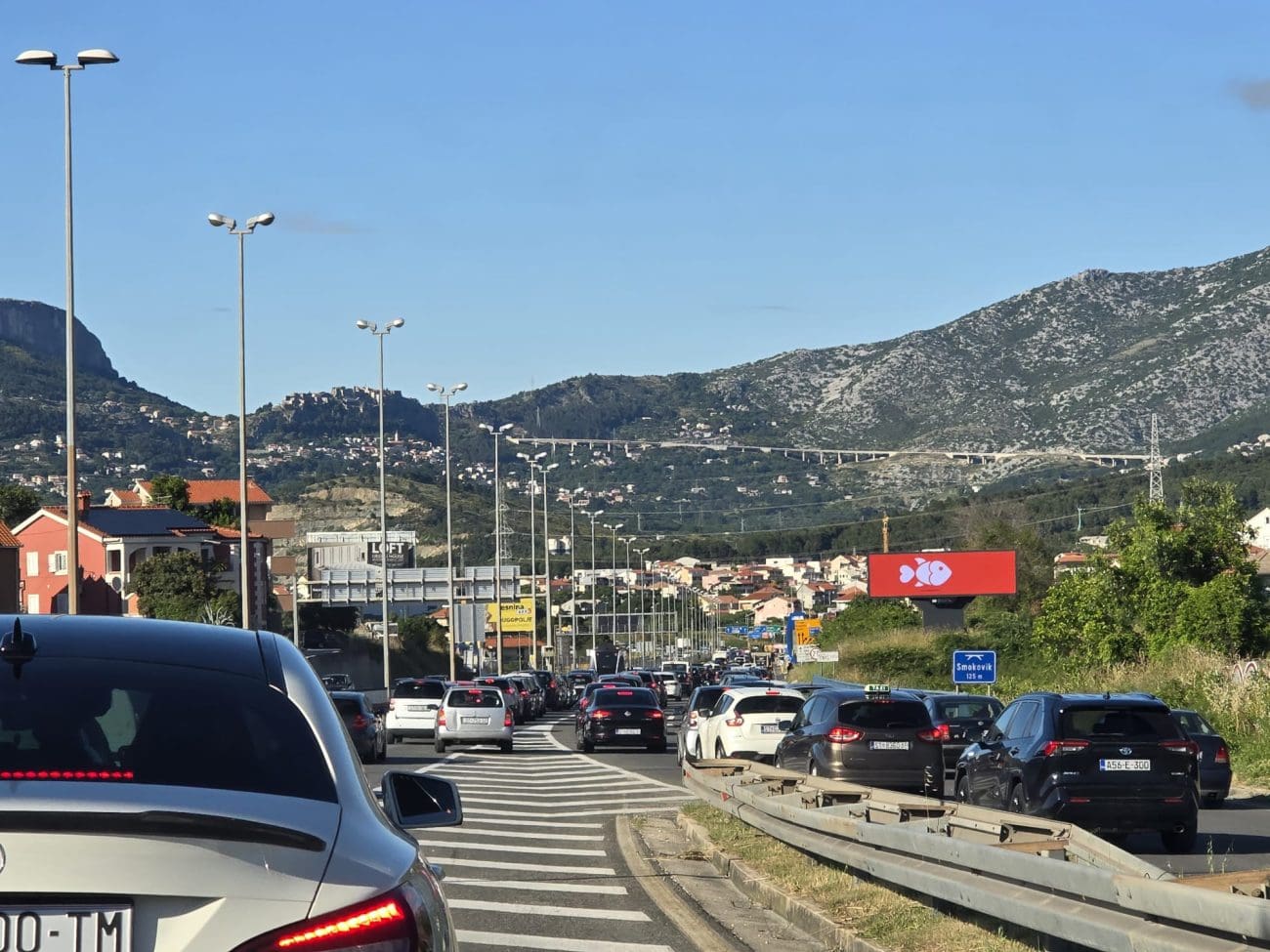 GUŽVAMA SE NE NAZIRE KRAJ Kolaps u prometu još uvijek traje
