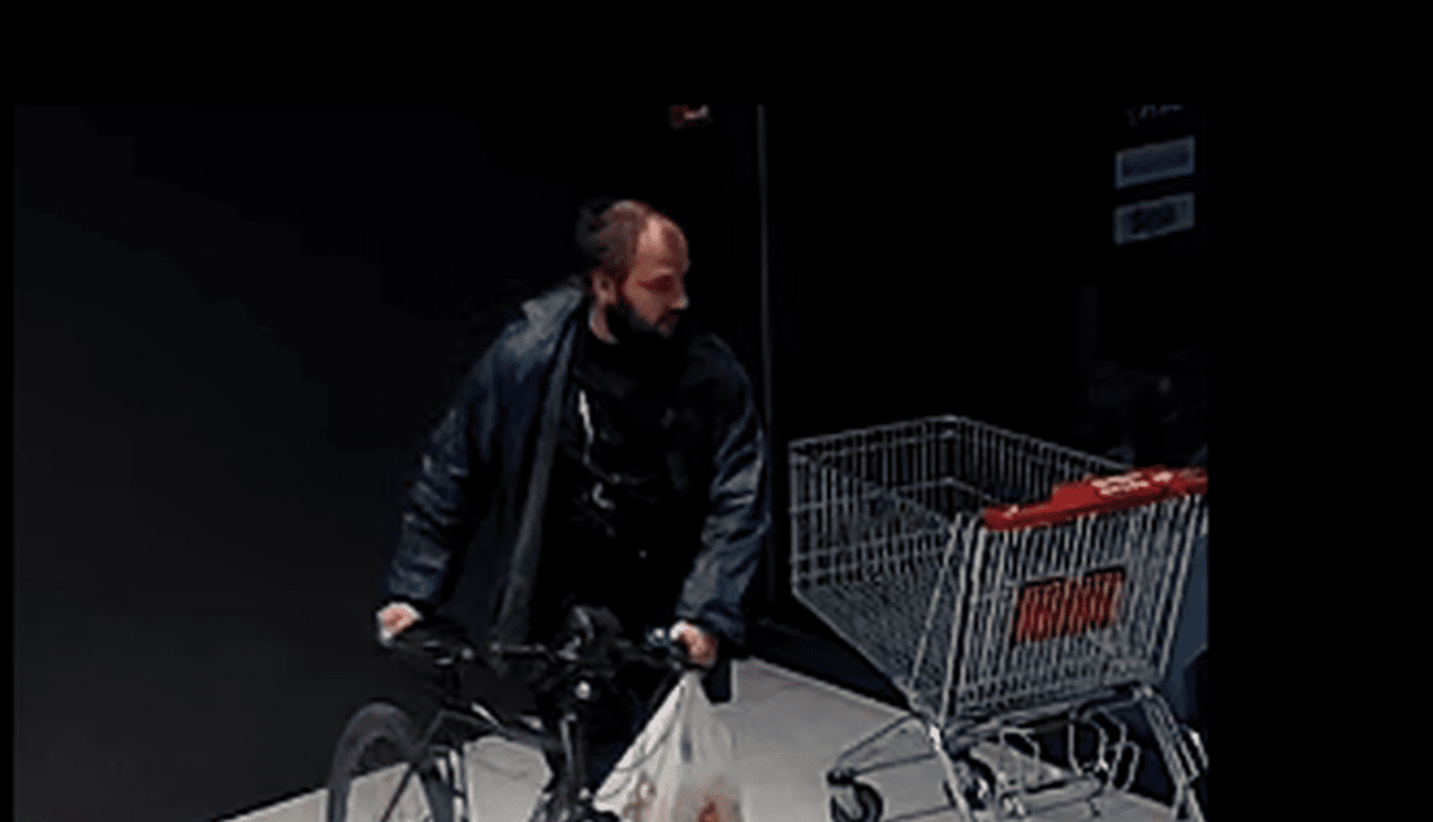 Poznajete li ovog muškarca? Splitska policija ga traži