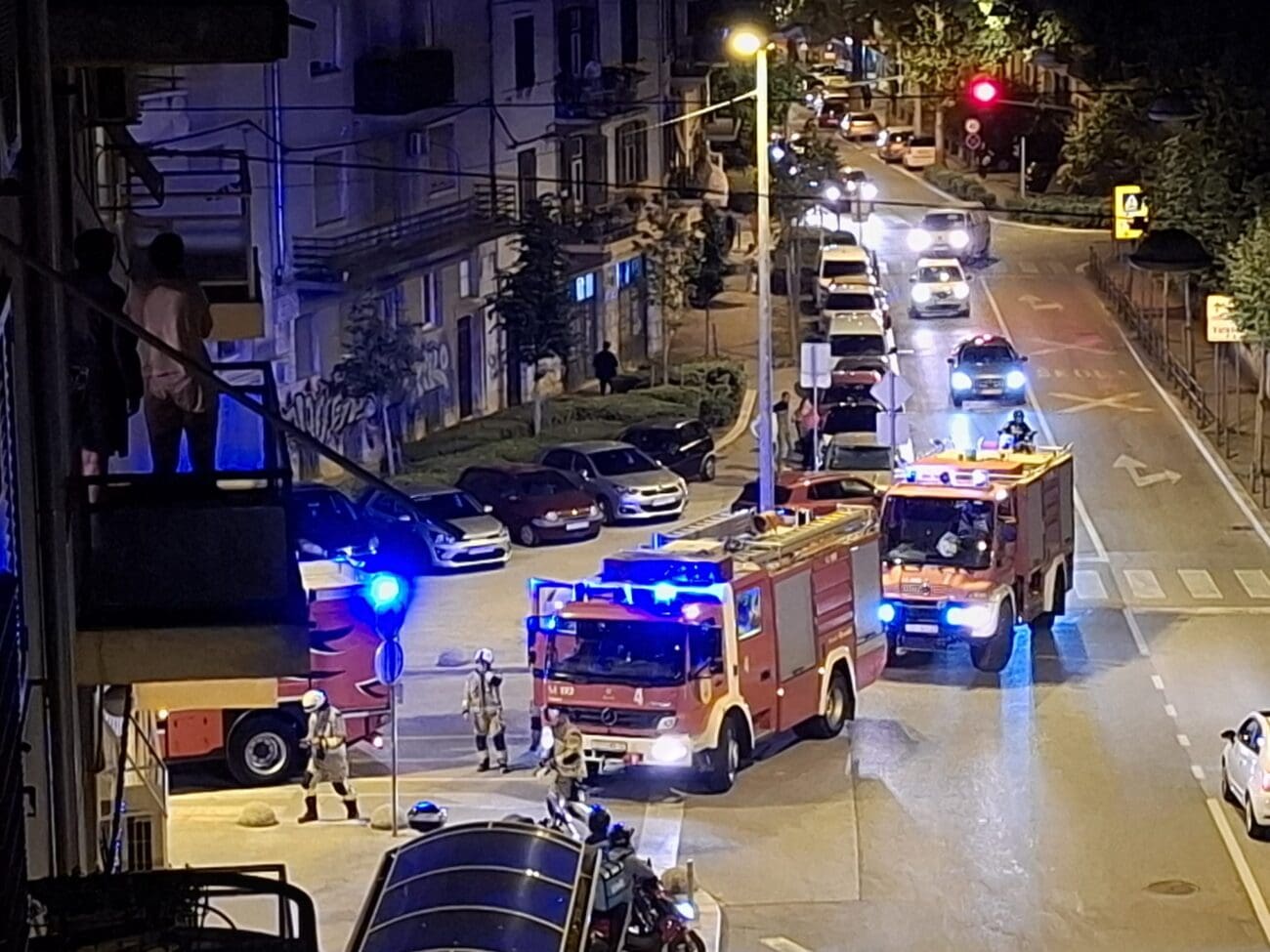 Izbio požar u uredu u Splitu: 12 vatrogasaca na terenu