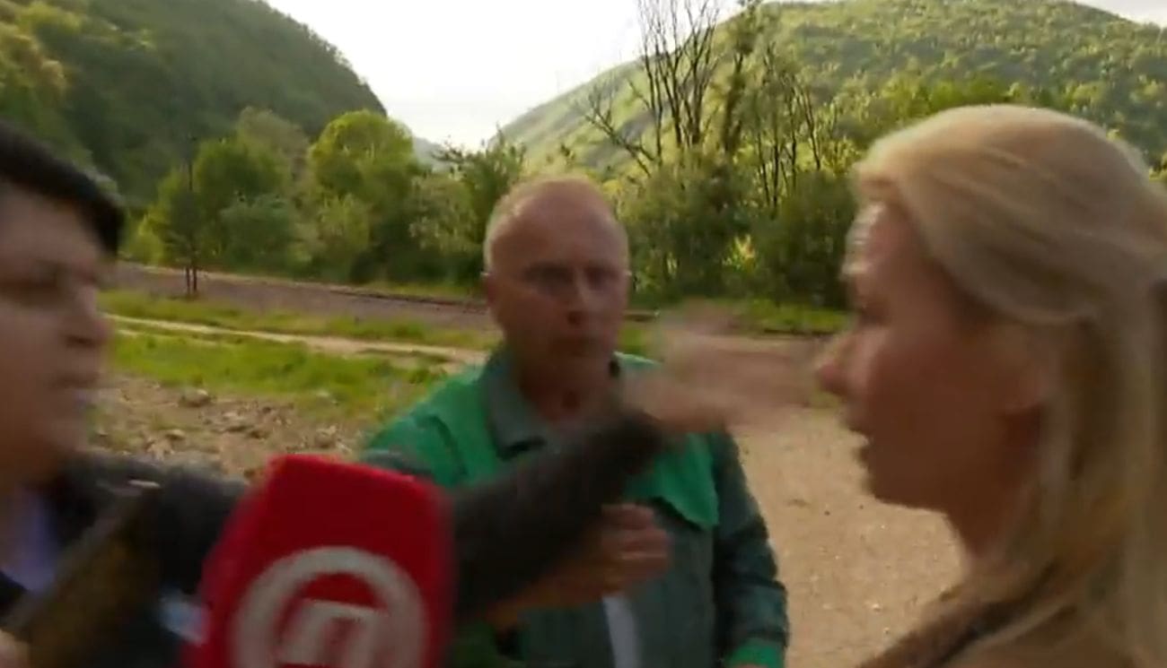 VIDEO Brutalan napad na ekipu Provjerenog, ošamarili reporterku