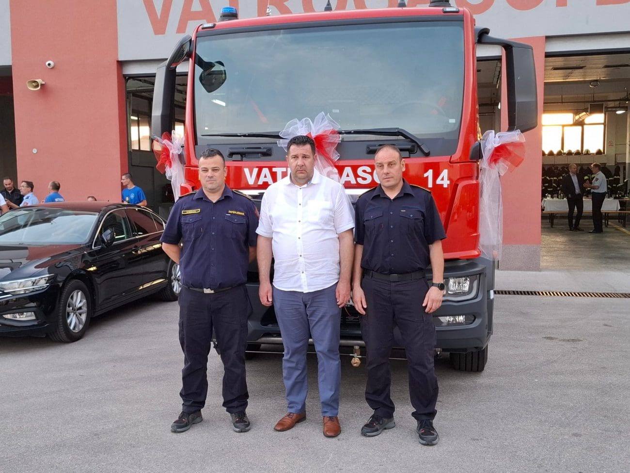 U DVD-u Mladost Kaštel Sućurac proslavljen blagdan sv. Florijana: Blagoslov vatrogasaca i nova cisterna u službi građanima