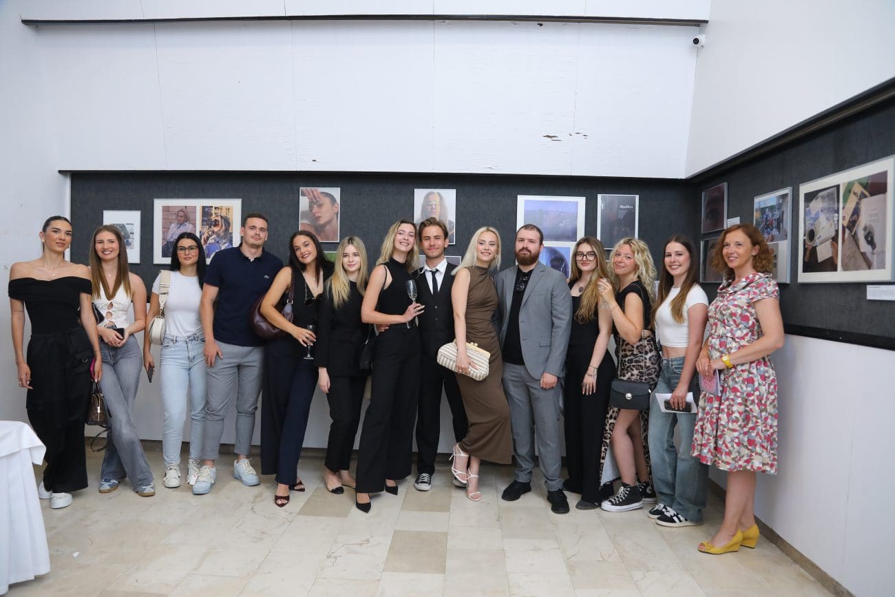 U prepunom Fotoklubu otvorena izložba studentskih radova