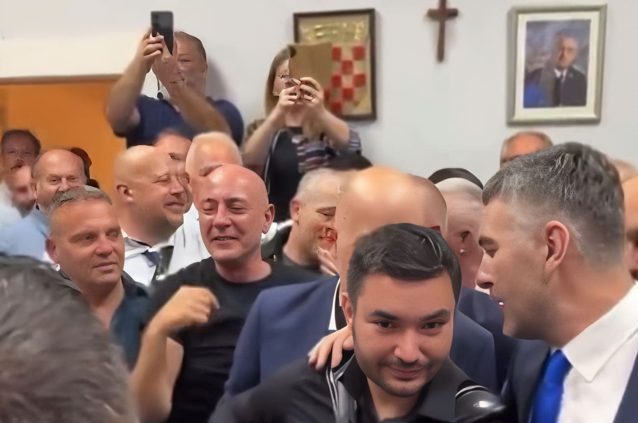 Franković slavio uz harmoniku, osigurao treći mandat