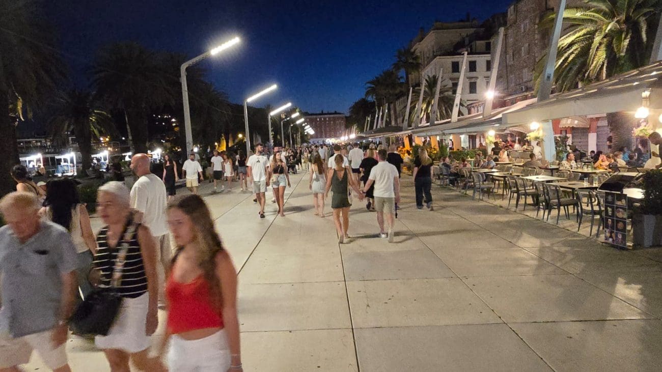 guzva djir split marmontova riva foto rade 1