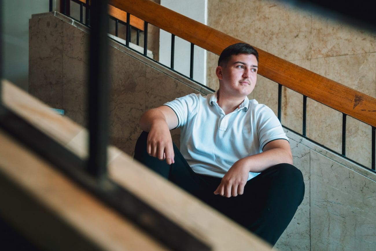 Od dječačkih snova do dasaka koje život znače. Mladi Trogiranin Roko (15): "Svaka uloga, svaka predstava, svaka proba je korak bliže ostvarenju"