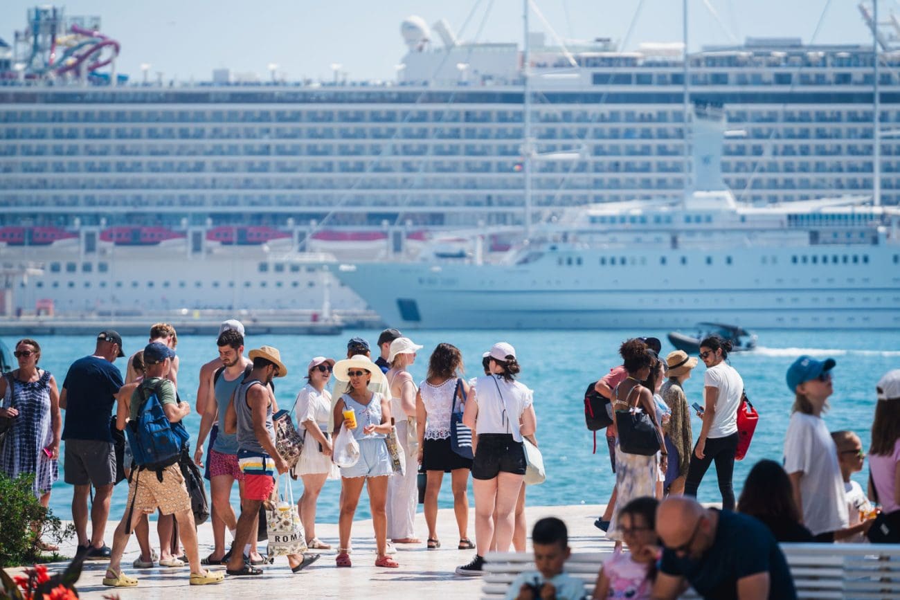HLADAN TUŠ Sada je i službeno, broj turista u kolovozu je pao. Jedna regija je najviše u minusu