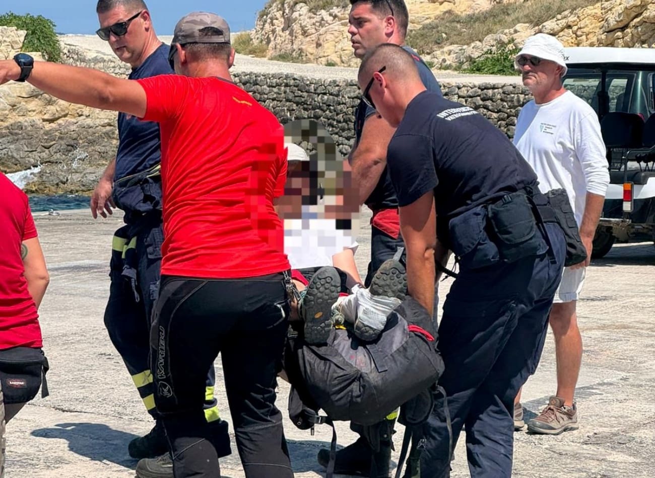 Planinarka ozlijeđena na Biševu, spašena uz pomoć HGSS-a i vatrogasaca