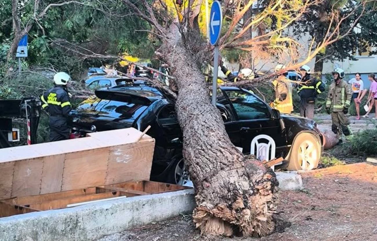SKRŠILO GA Ovaj BMW u Splitu nije imao sreće