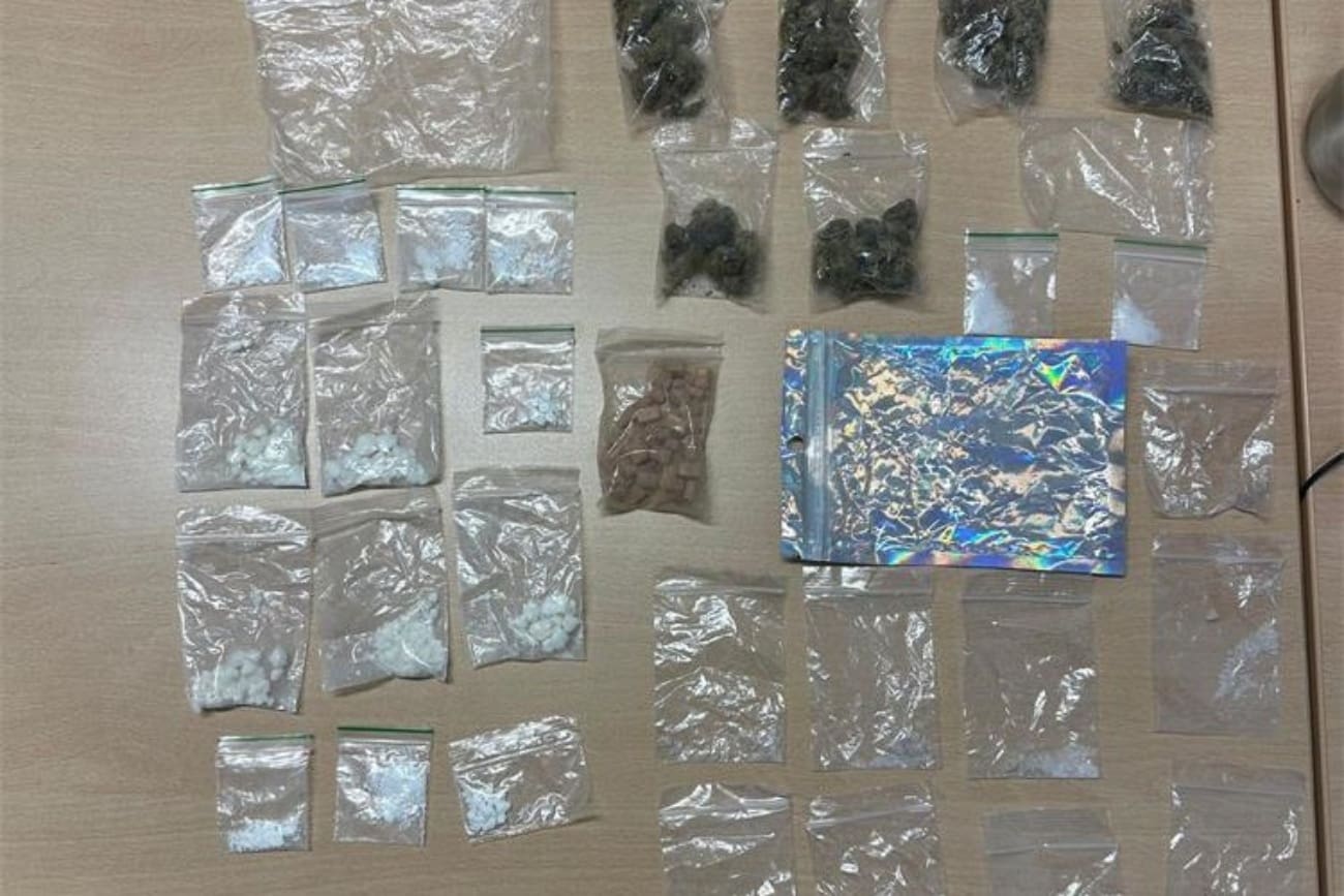 Dileri padaju kao kruške: Kod 20-godišnjaka pronađena droga MDMA, ketamin, marihuana i kokain