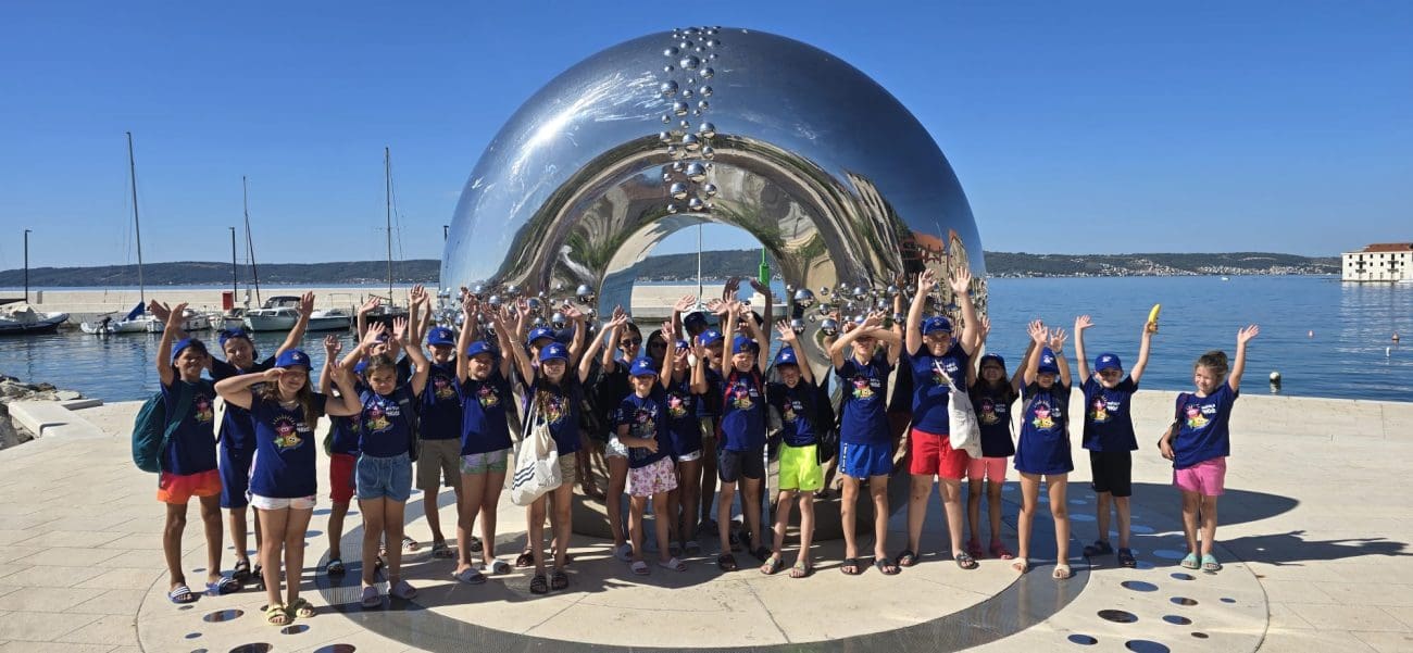 Otkrivena ljetna senzacija u Kaštelima: Više od 50 djece osvojilo svijet robotike i umjetne inteligencije!