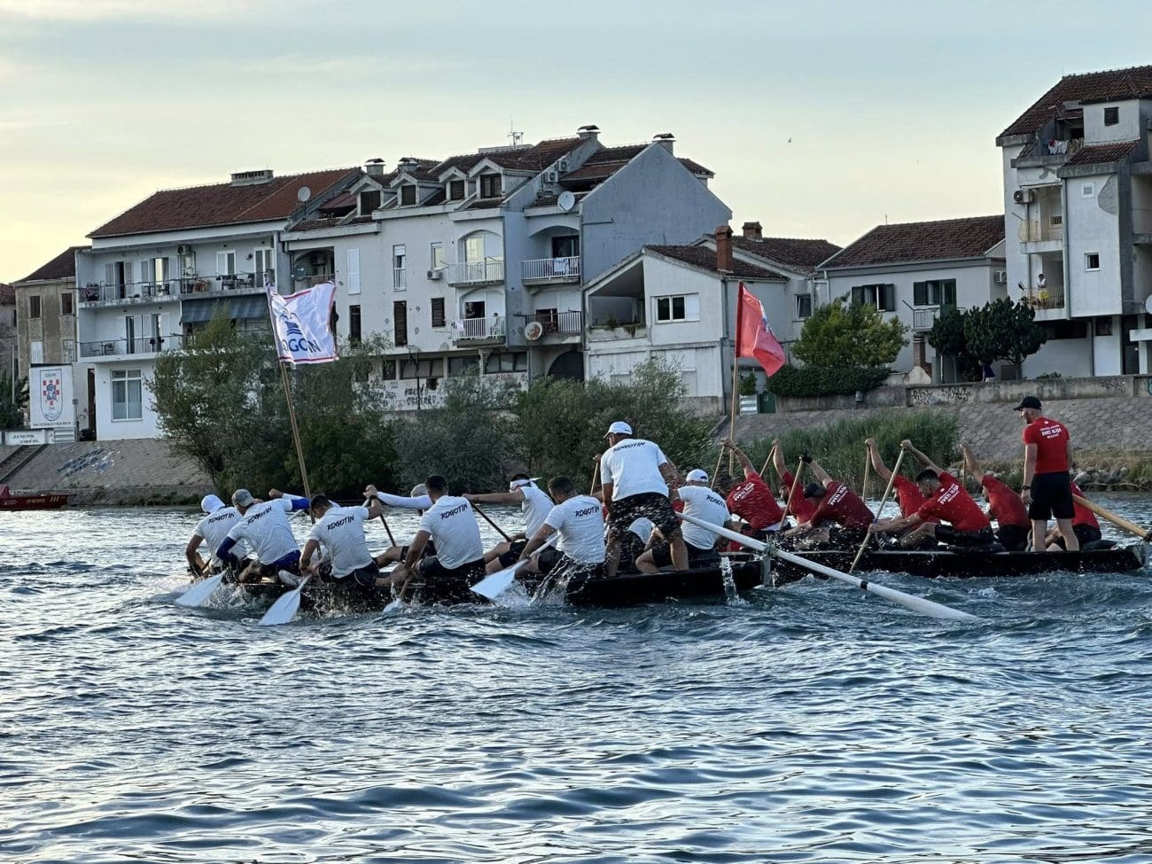 Lađarski kup u Metkoviću. Stablina u tijesnoj utrci brža od Svetog Ilije i Rogotina!