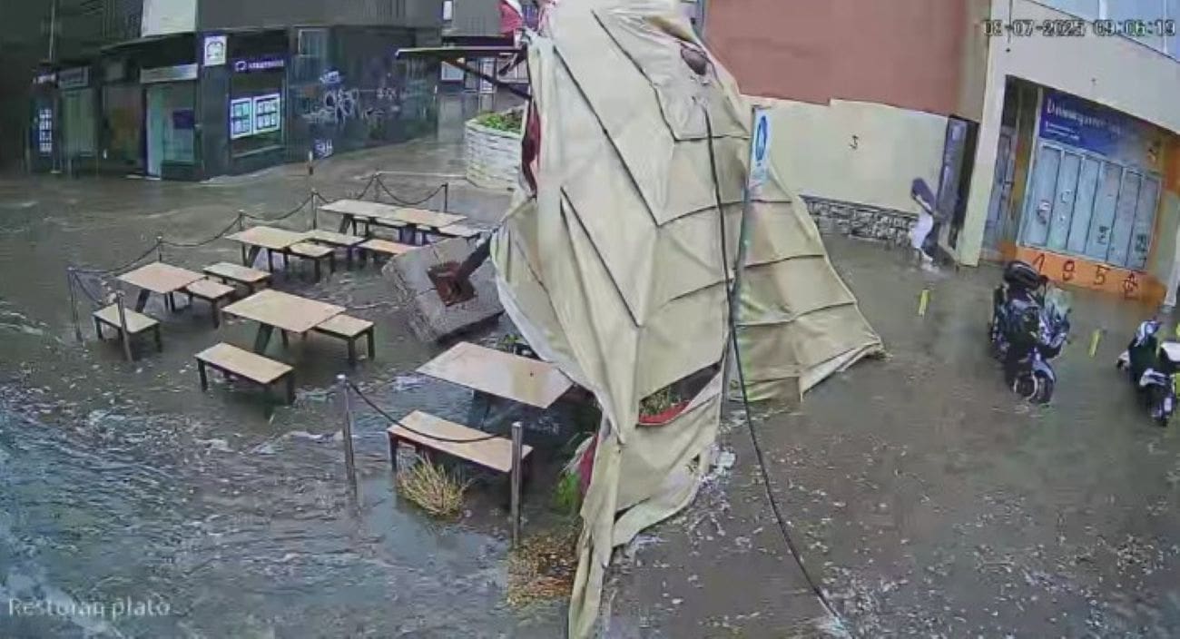 Ovako je studentska menza u Splitu izgledala tijekom snažne oluje