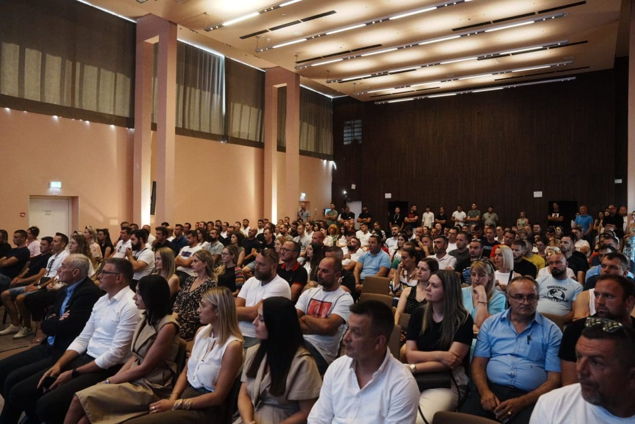 Poduzetnici u fokusu: Župan Boban uručio ugovore za potporu malom gospodarstvu