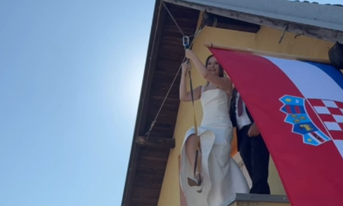 VIDEO Mladenka iz Hrvatske postala hit: Na svadbu stigla spuštajući se sajlom
