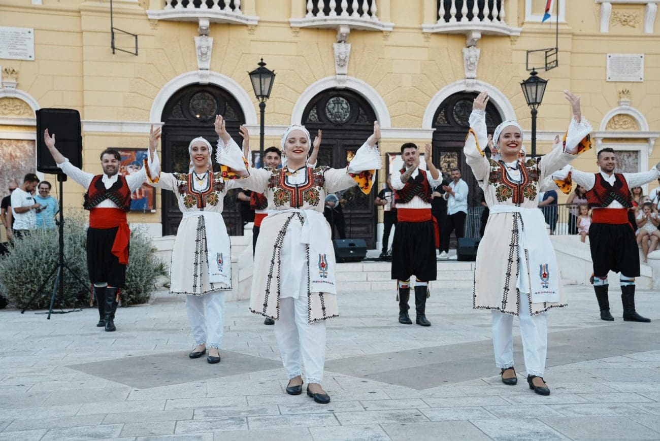 smotra folklora jednstvo 1