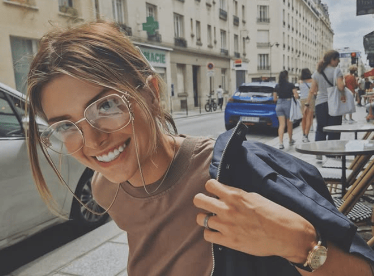 Ela Dvornik ima novi auto?