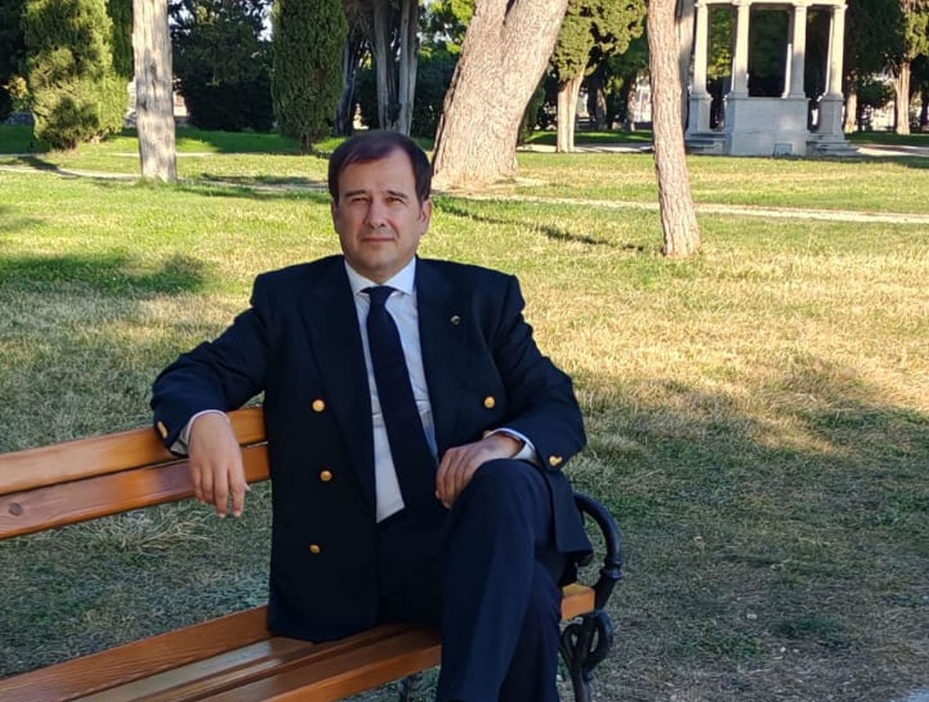 DEA poziva Grad Split na poništenje natječaja za javnu rasvjetu i solarne elektrane