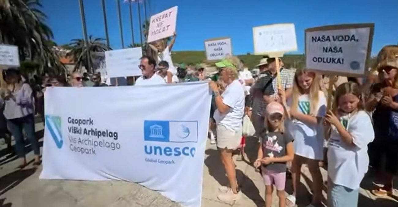 Na Visu prosvjedovali zbog ukidanja Vodovoda: "Prepoznati smo na svjetskoj razini, hoće li nas prepoznati i Vlada RH?"