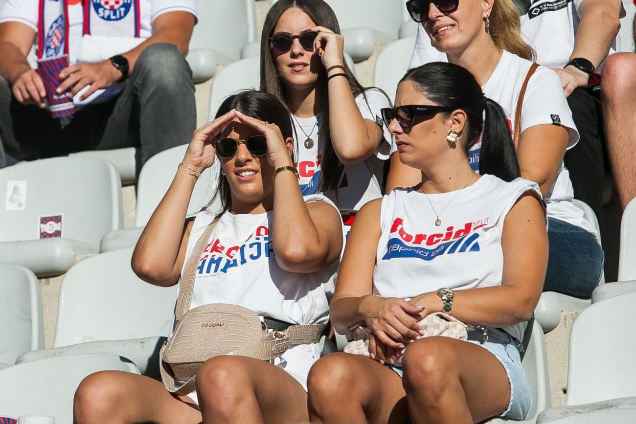 Zna se tko ima najlipše žene na svitu. One su ukrale svu pažnju na Poljudu