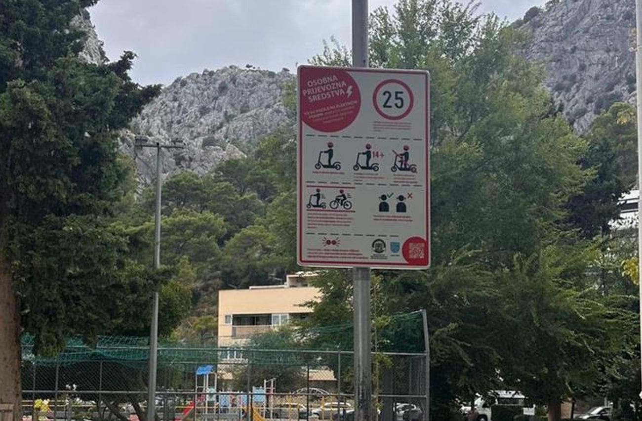 Znate li pravila za vožnju romobila? U Omišu osvanuli novi znakovi na ključnim lokacijama