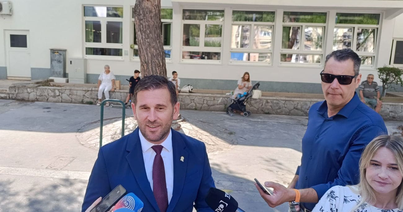 Šuta s prvašićima na Splitu 3, najavio velike novosti za splitske školarce: Evo do kada bi sve škole trebale raditi u jednoj smjeni