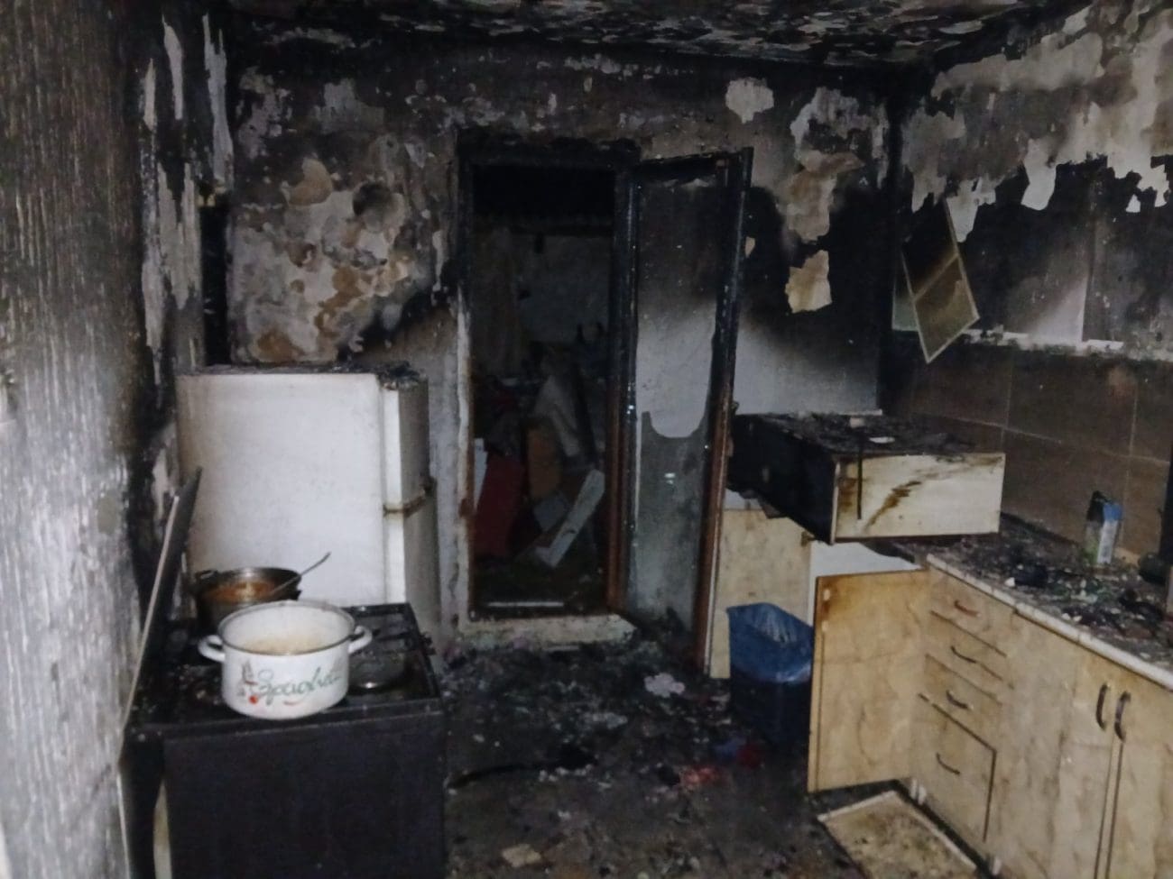 Požar kod Osijeka, susjedi spasili četvero djece iz goruće kuće